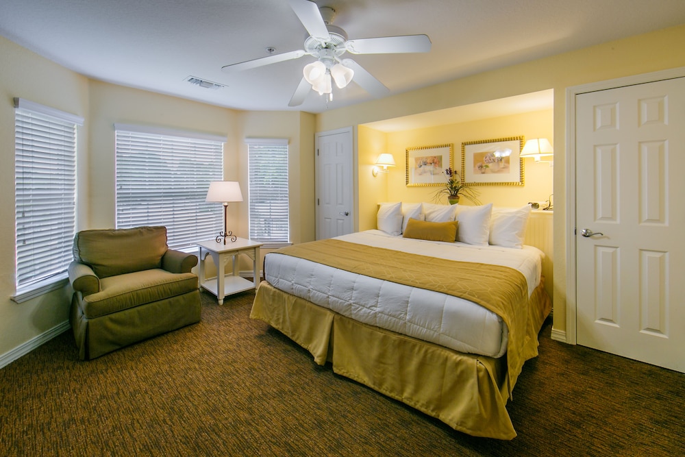 Holiday Inn Club Vacations Orlando Breeze Resort 17/55