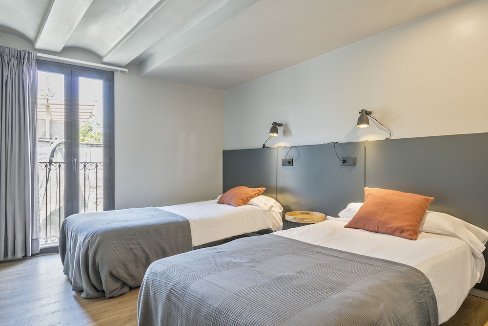 PR3 Apartments 9/50