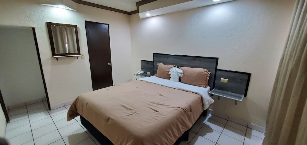 Hotel Golf Tijuana 2/23