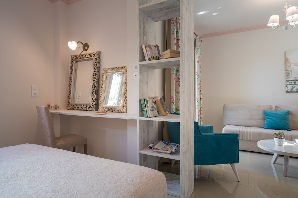 JUNIOR SUITE, KING BED, SOFA