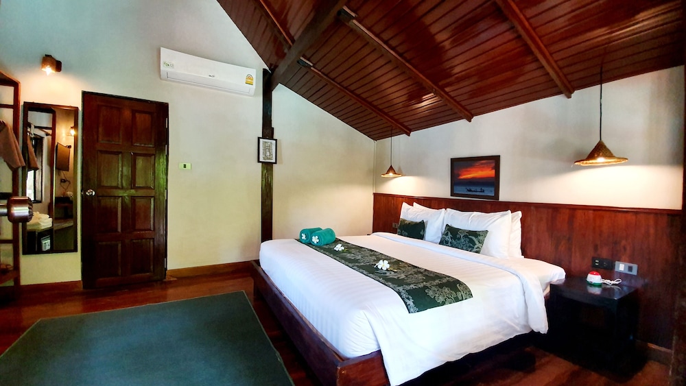 Koh Jum Ocean Beach Resort 15/50