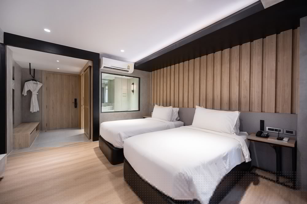 Loft Bangkok Hotel 24/72