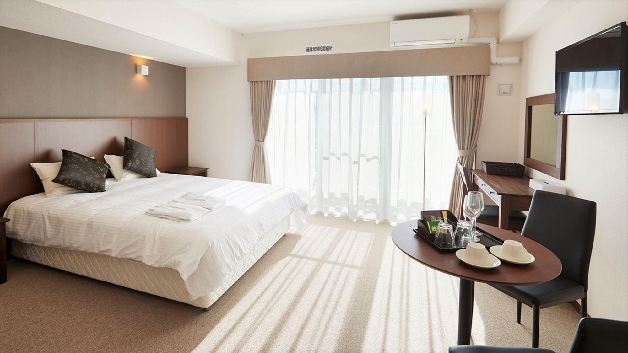 Condominium, Standard, Queen Bed