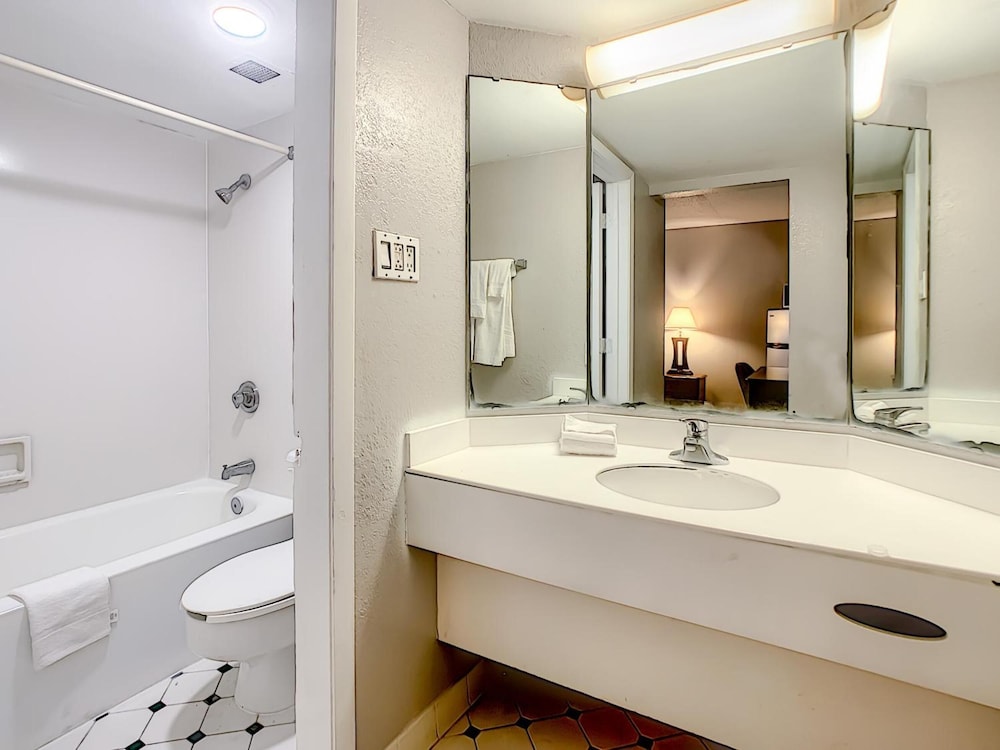 Motel 6 Jacksonville Fl Airport Area South 56/60