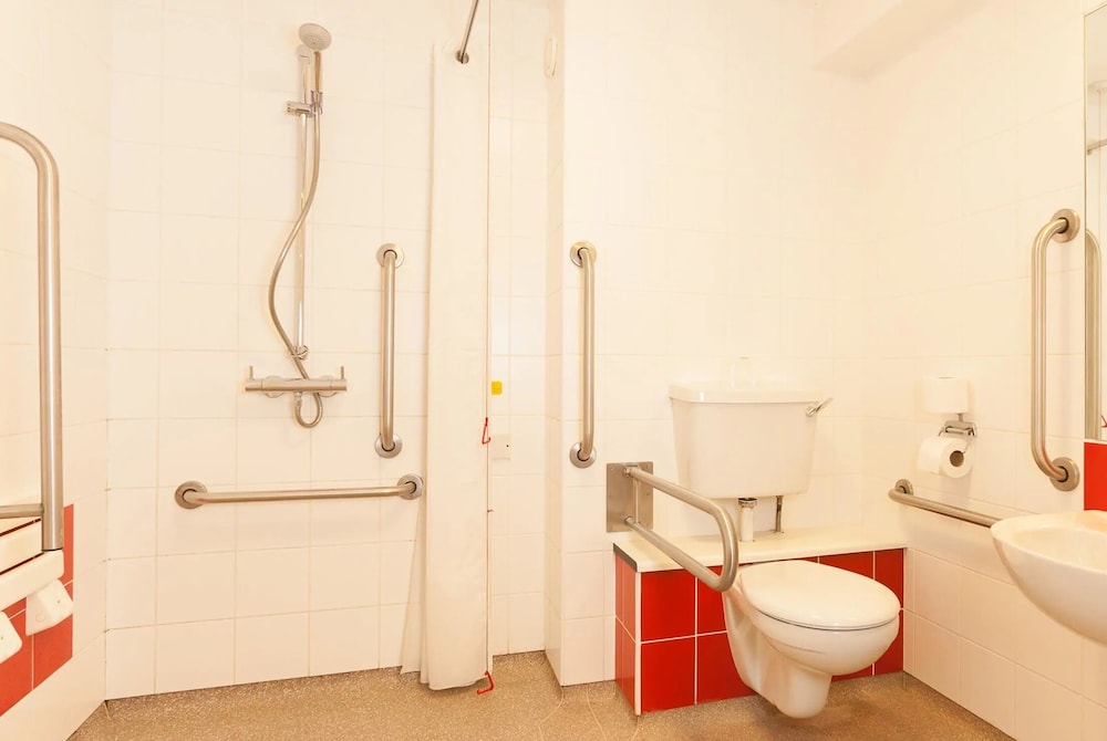 Travelodge London Central Tower Bridge 23/27