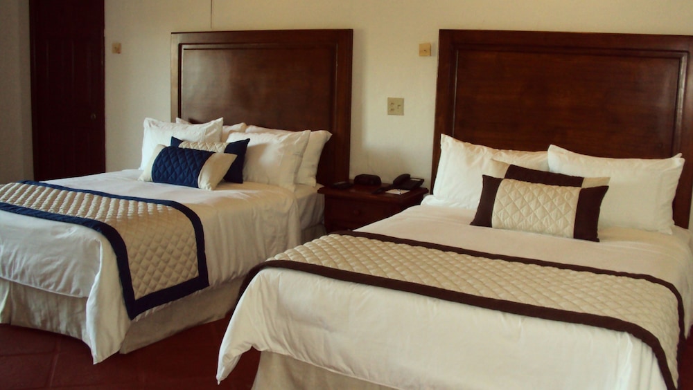 Hacienda Bajamar Golf Resort 7/33