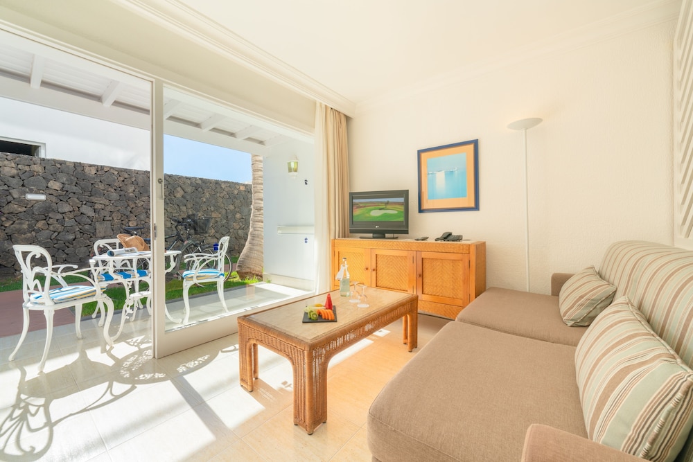 Plus Fariones Apartments 44/73
