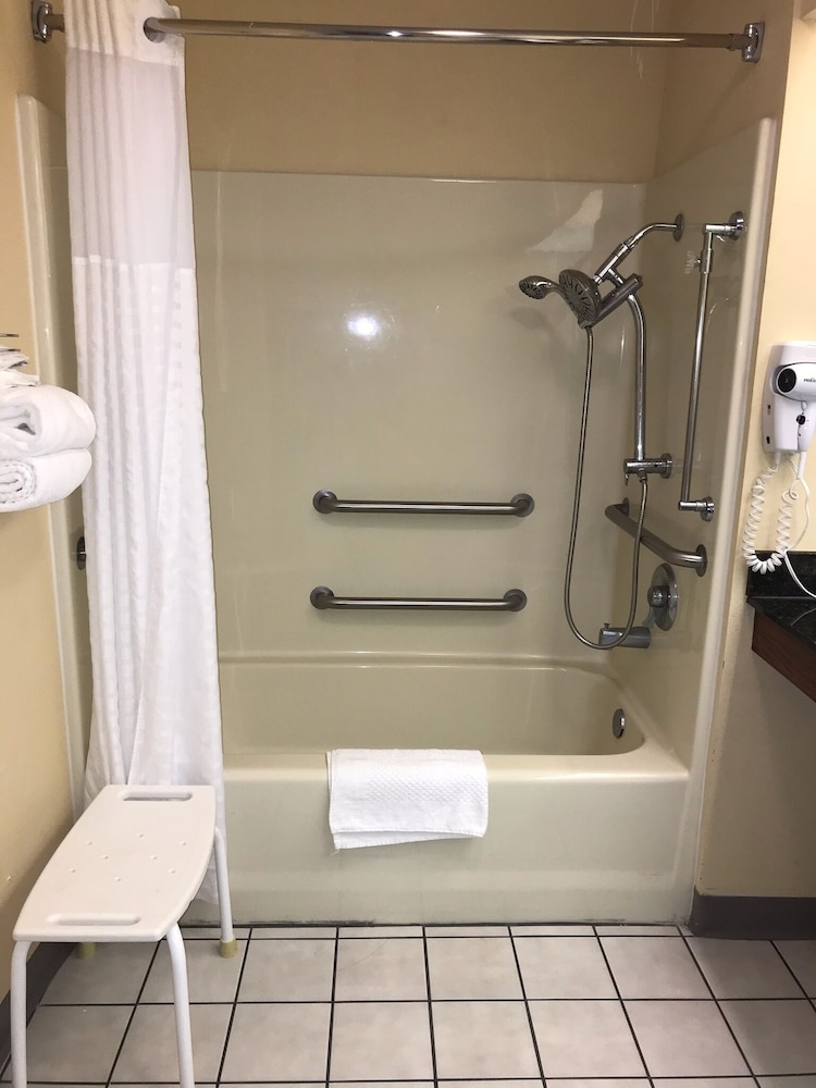 Quality Inn Bainbridge 12/40