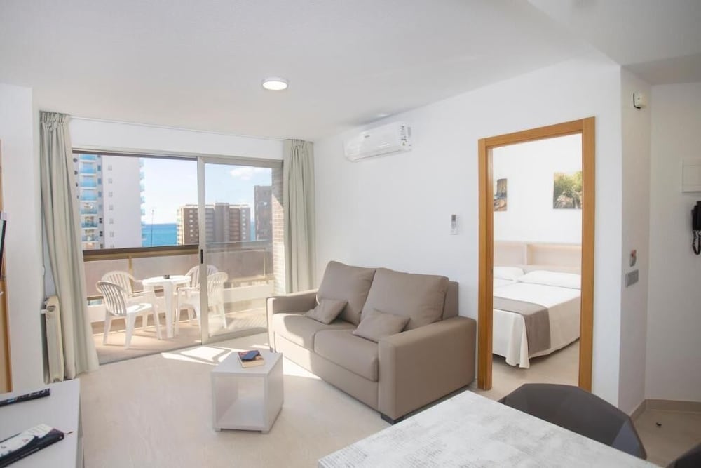 Aparthotel BCL Levante Club 24/46