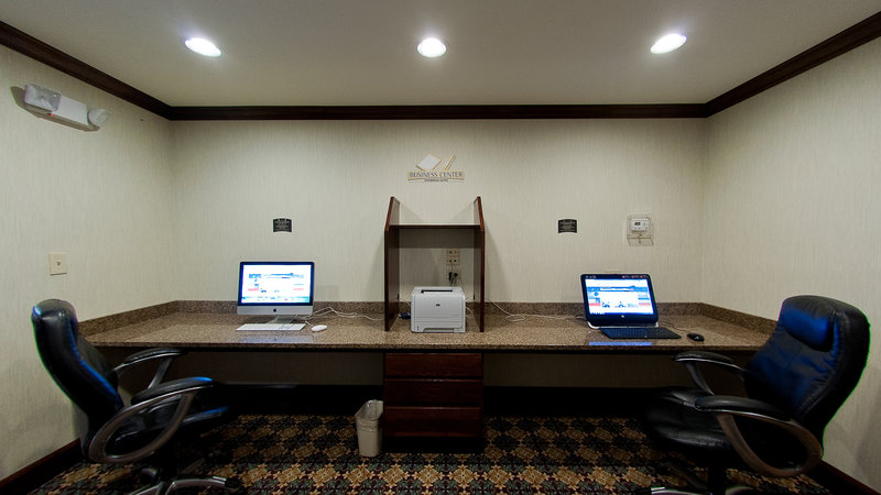 Staybridge Suites East Stroudsburg Poconos 57/69