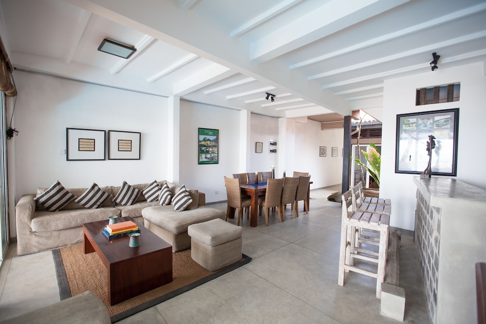 Hikks Villa Hikkaduwa 18/42