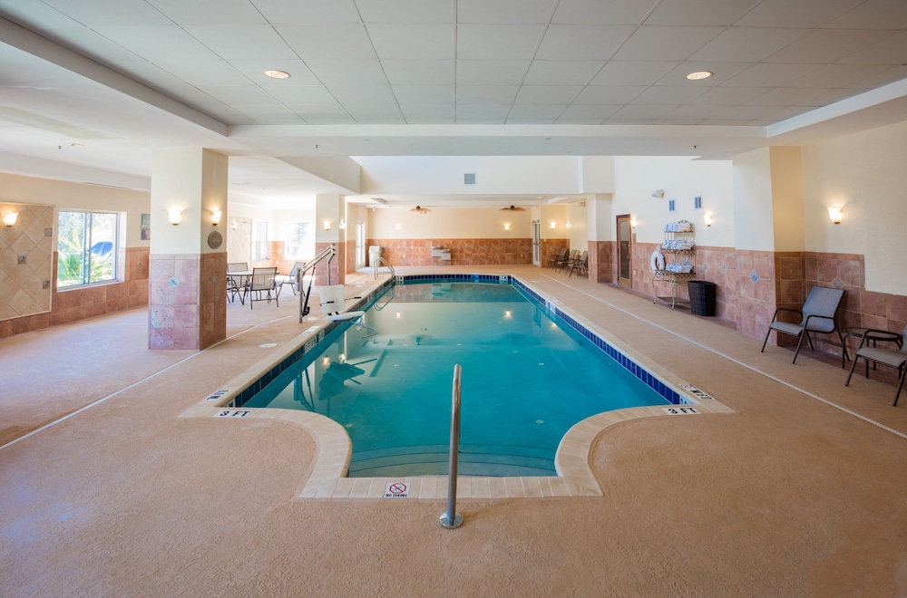 Holiday Inn Hotel And Suites Lake City 22/42