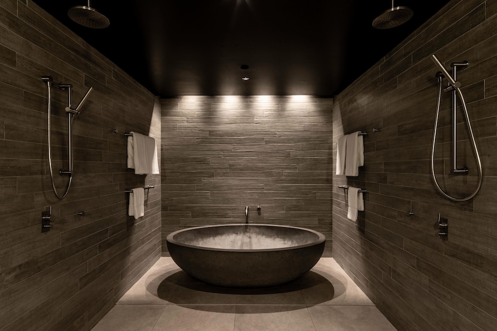 Ovolo Canberra, a Wyndham Hotel 27/50