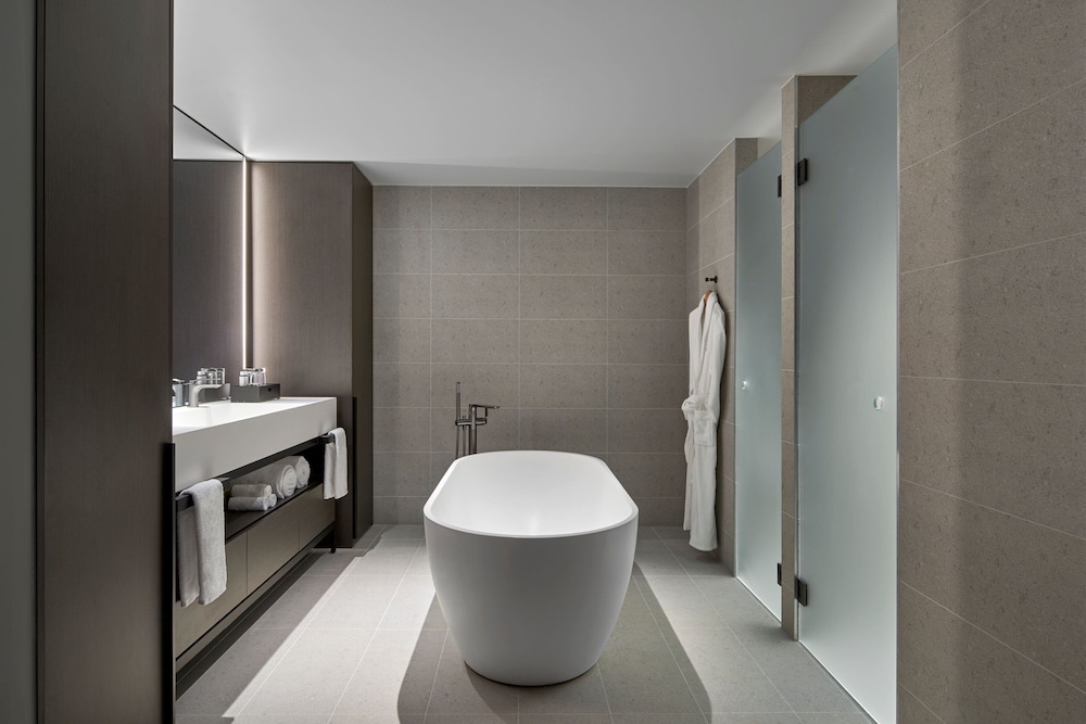 AC Hotel Melbourne Southbank 48/50