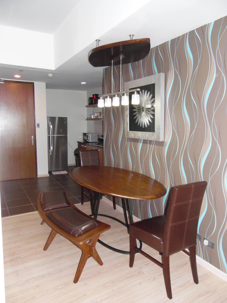 La Mirada Residences 65/87