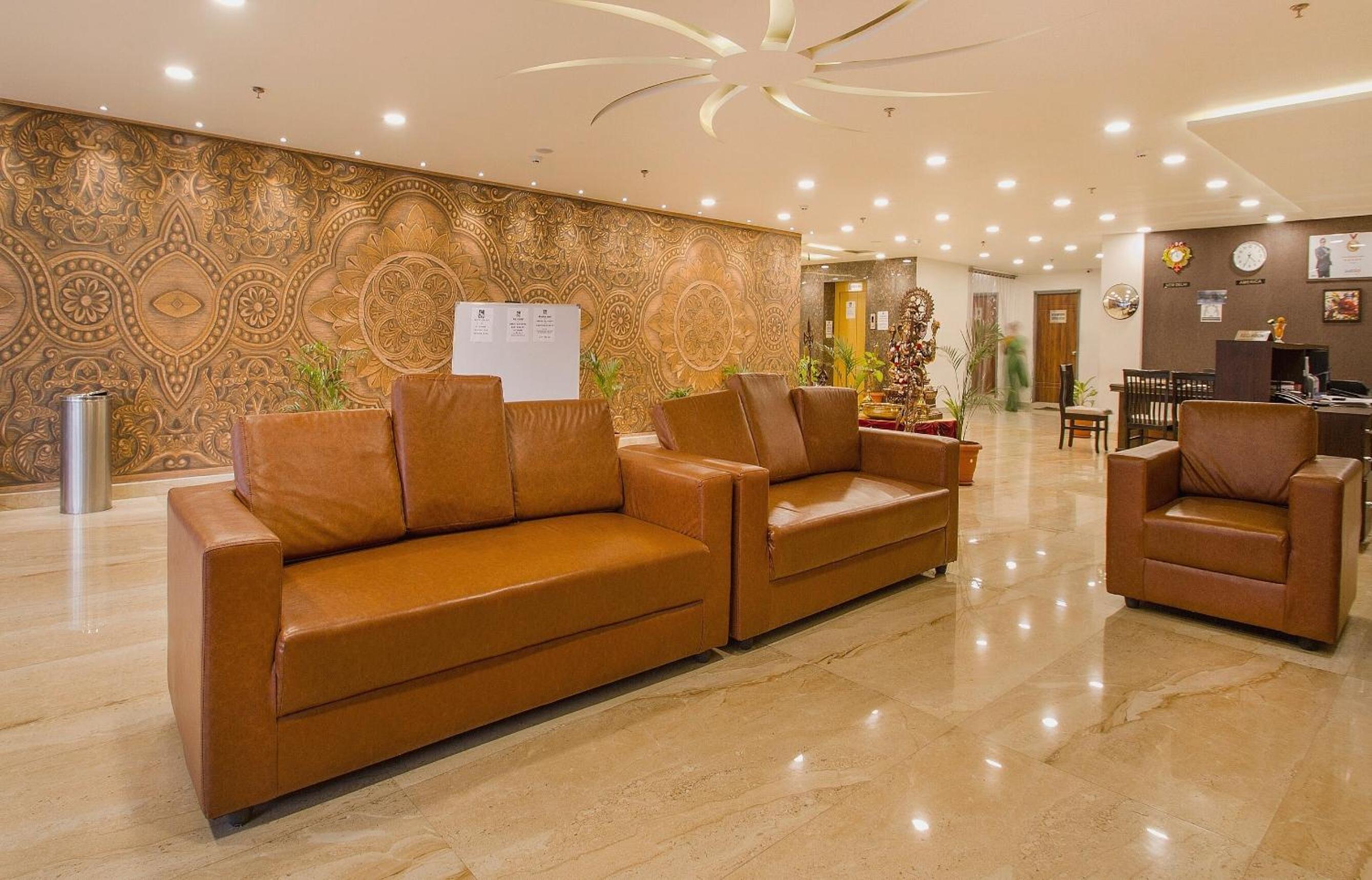 Oyo 10225 Hotel Sree Chandana 41/50