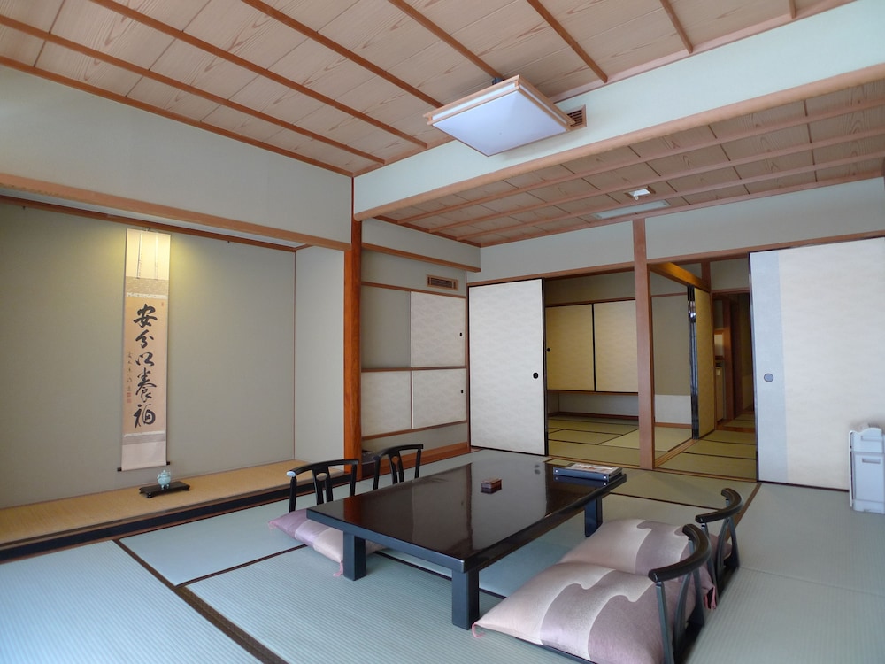 KOZANTEI UBUYA 30/50