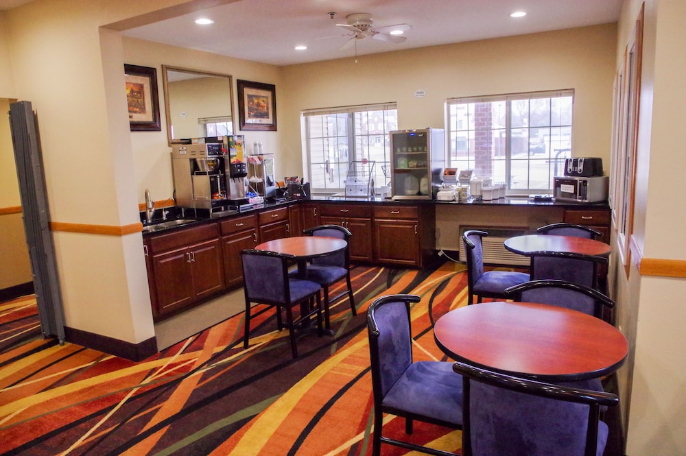 Dutch Inn and Suites Sioux City, IA 19/29