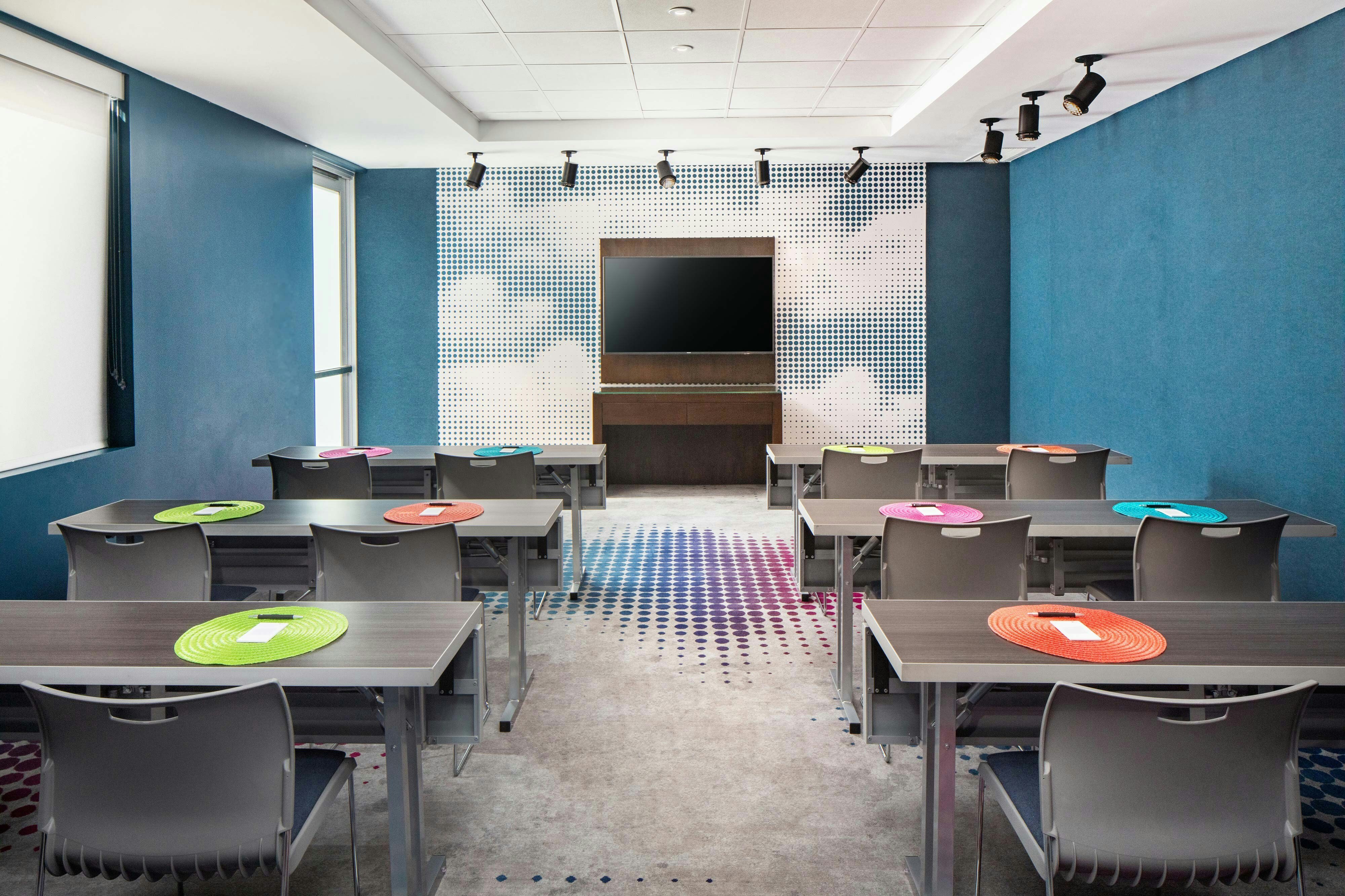 Aloft Tempe 40/43