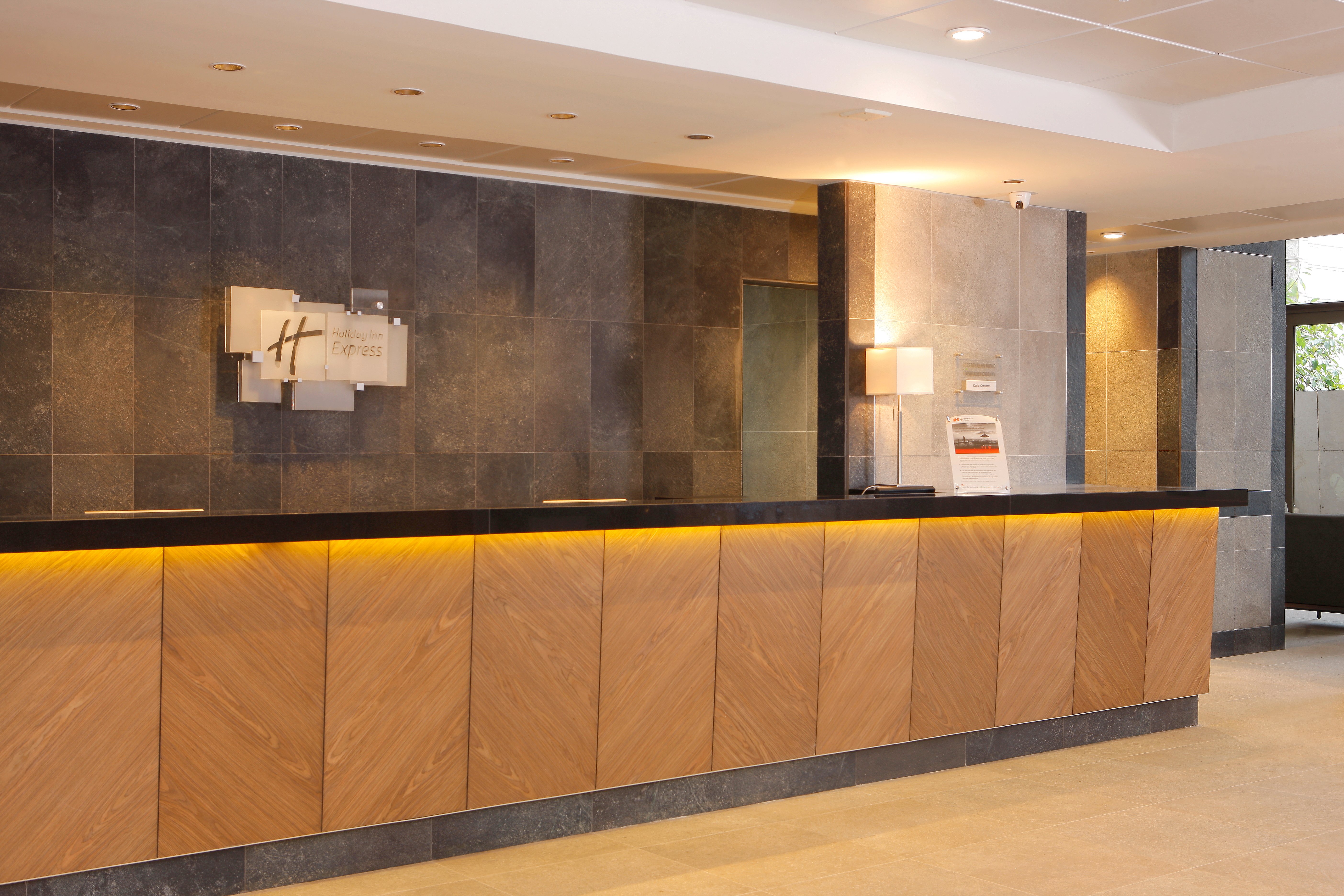 HOLIDAY INN EXPRESS CONCEPCION 14/74