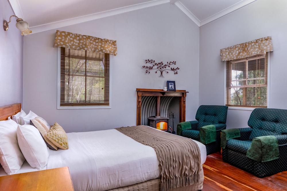 CYPRESS RIDGE COTTAGES 6/14