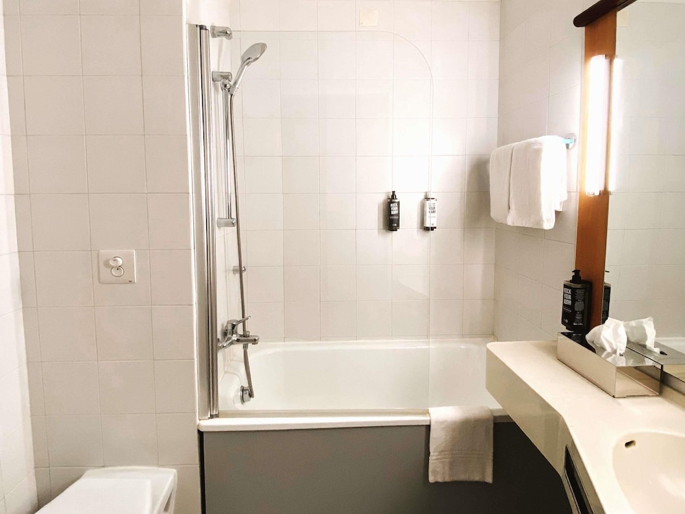 ibis Porto Sul Europarque 75/76