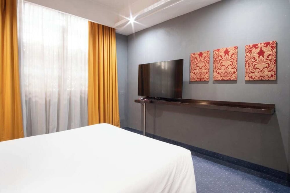 Imperatori Hotel Roma 22/62