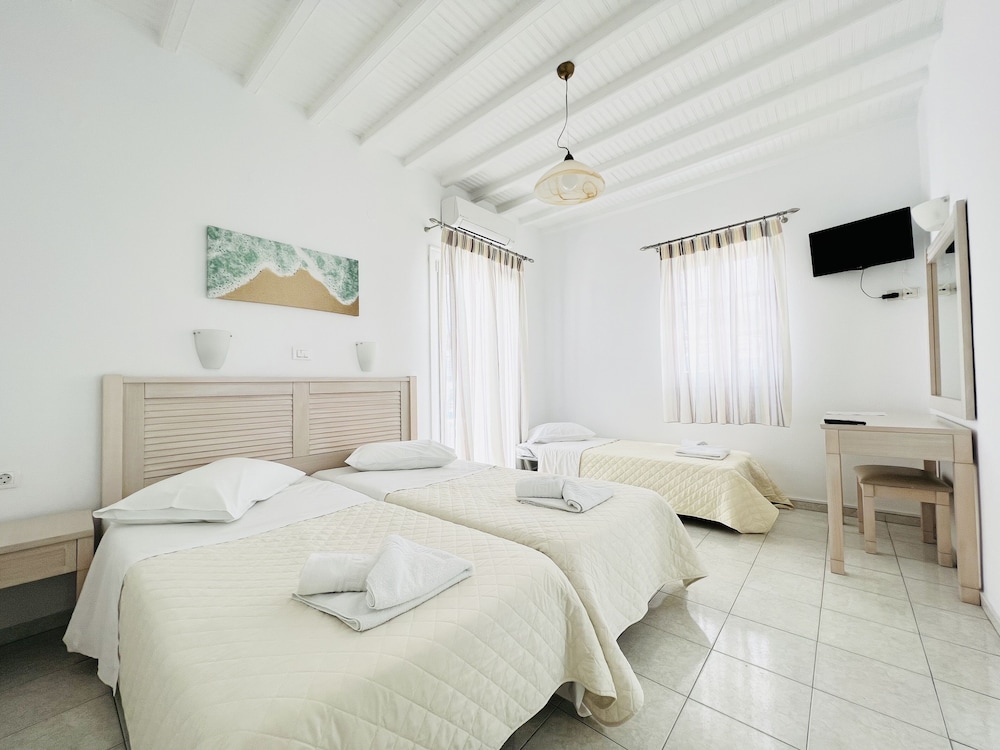 Cyclades Studios 19/49