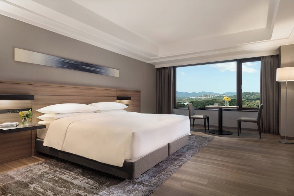 غرفة ديلوكس بسرير مزدوج أو سريرين منفصلين بإطلالة على الحديقة، Nanki-Shirahama Marriott Hotel 2/6