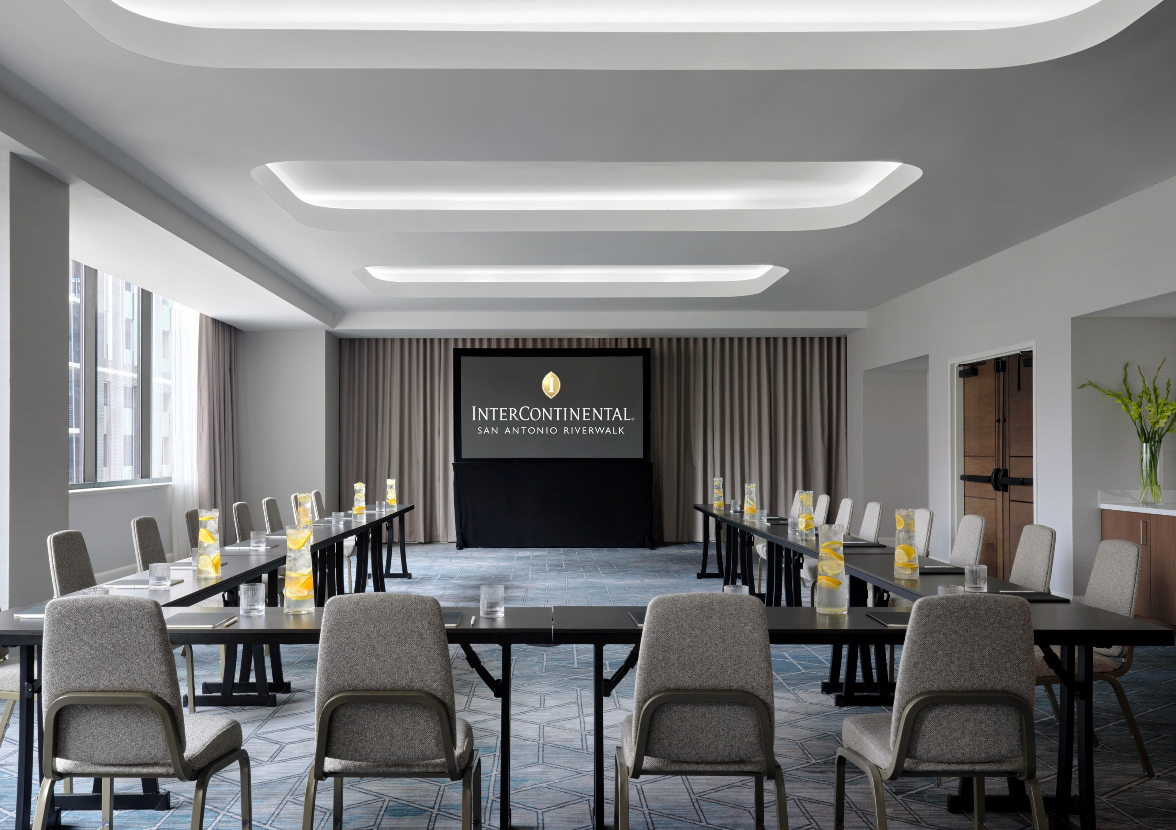 InterContinental San Antonio Riverwalk 53/63