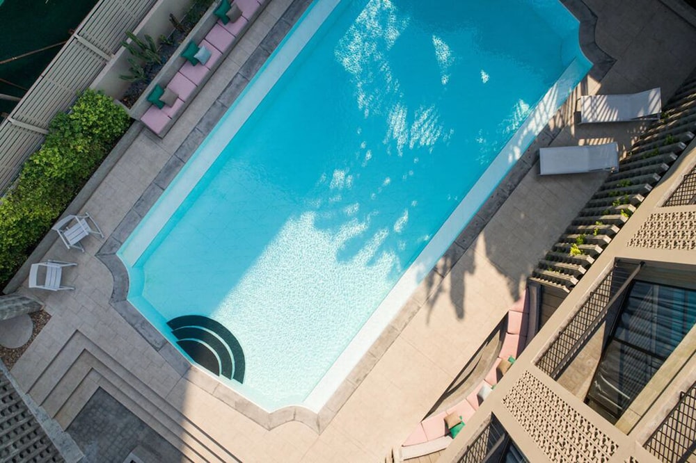 Reno Hotel 30/44