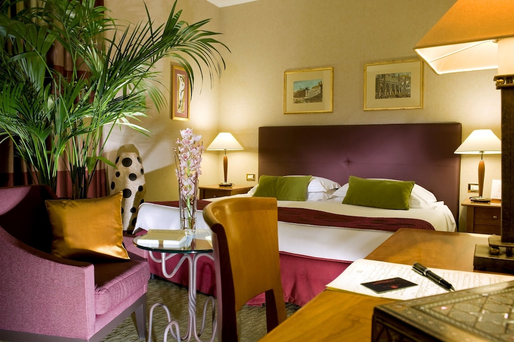 Dei Mellini Hotel 48/72