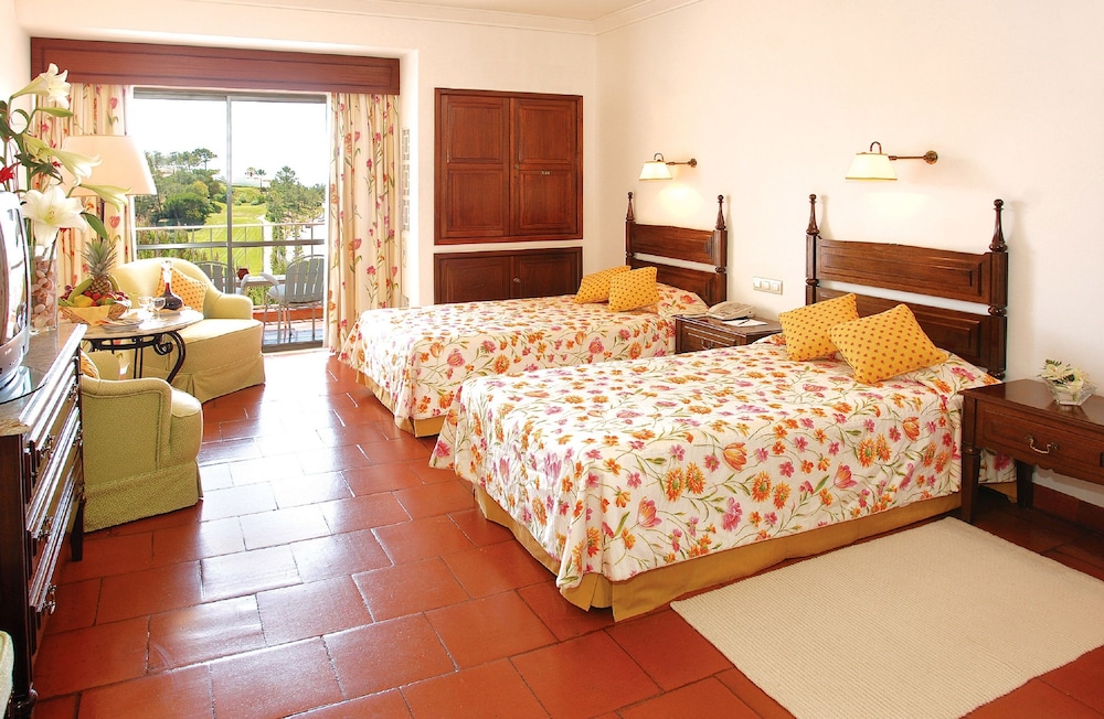 Classic, Double Bed, Garden View