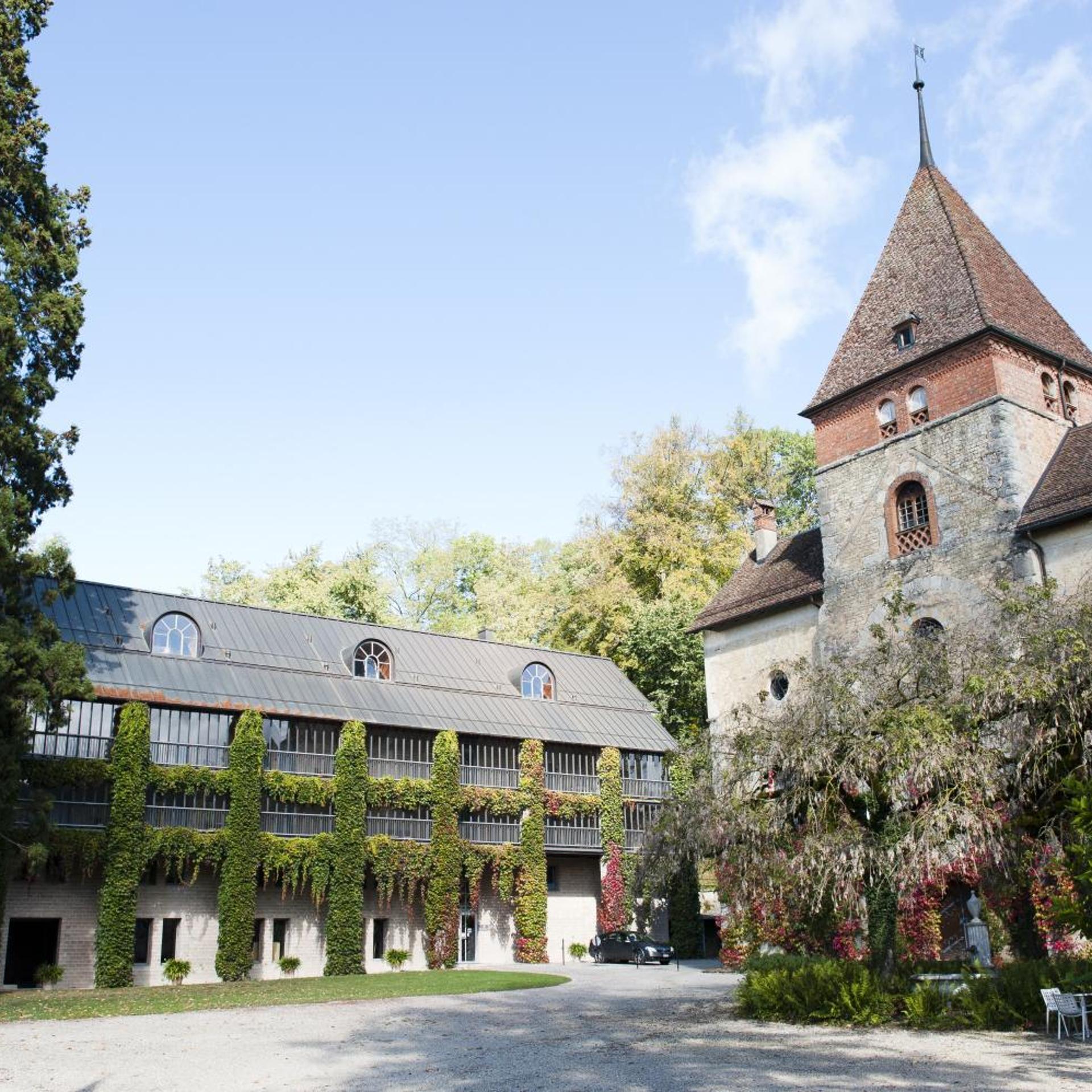 Schloss Muenchenwiler 2/50