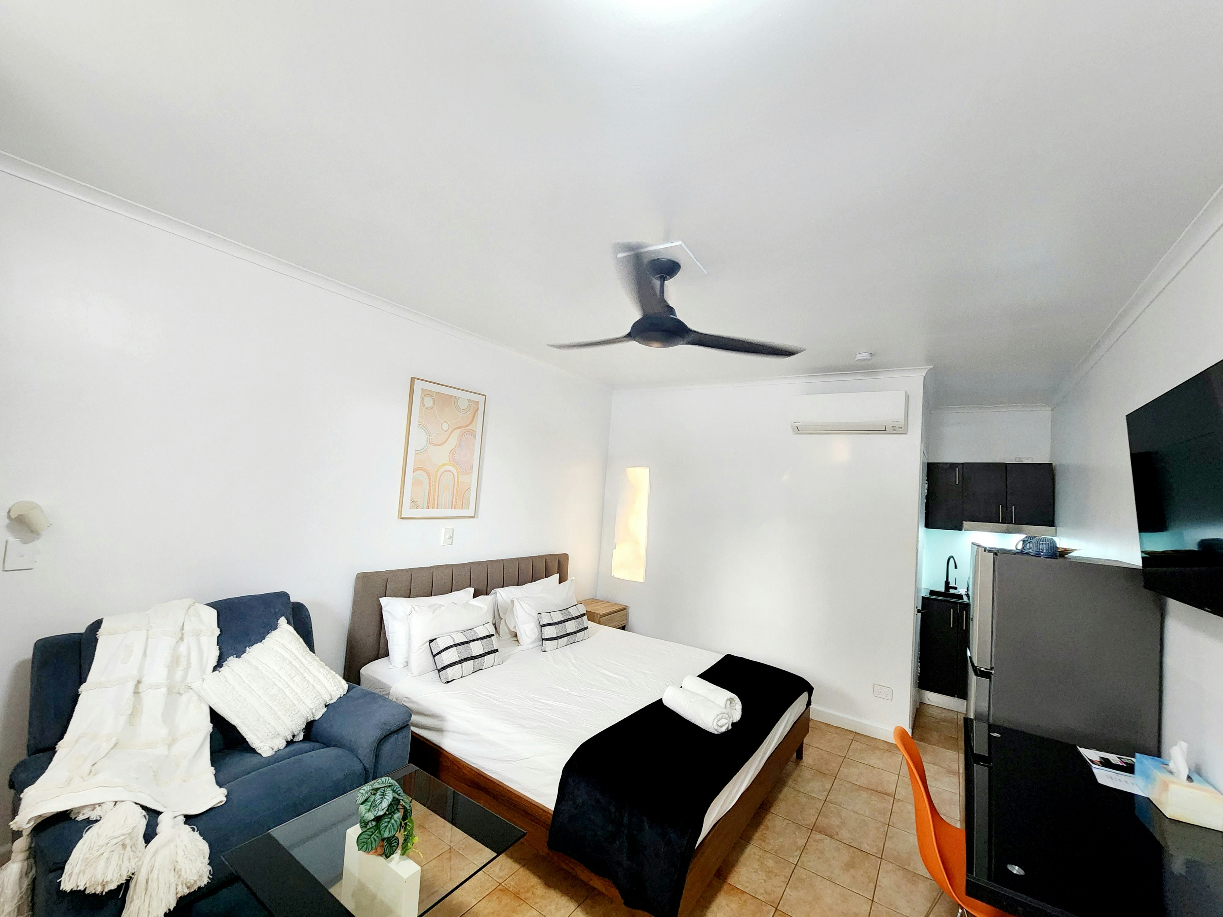 Palm Court Budget Motel Backpackers 15/43