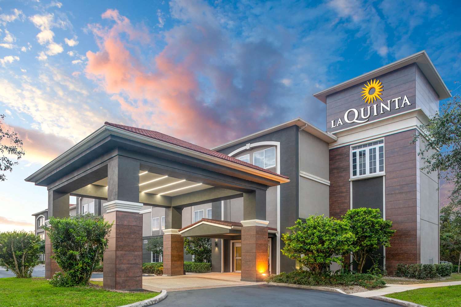 La Quinta Inn & Suites by Wyndham Sebring 4/56