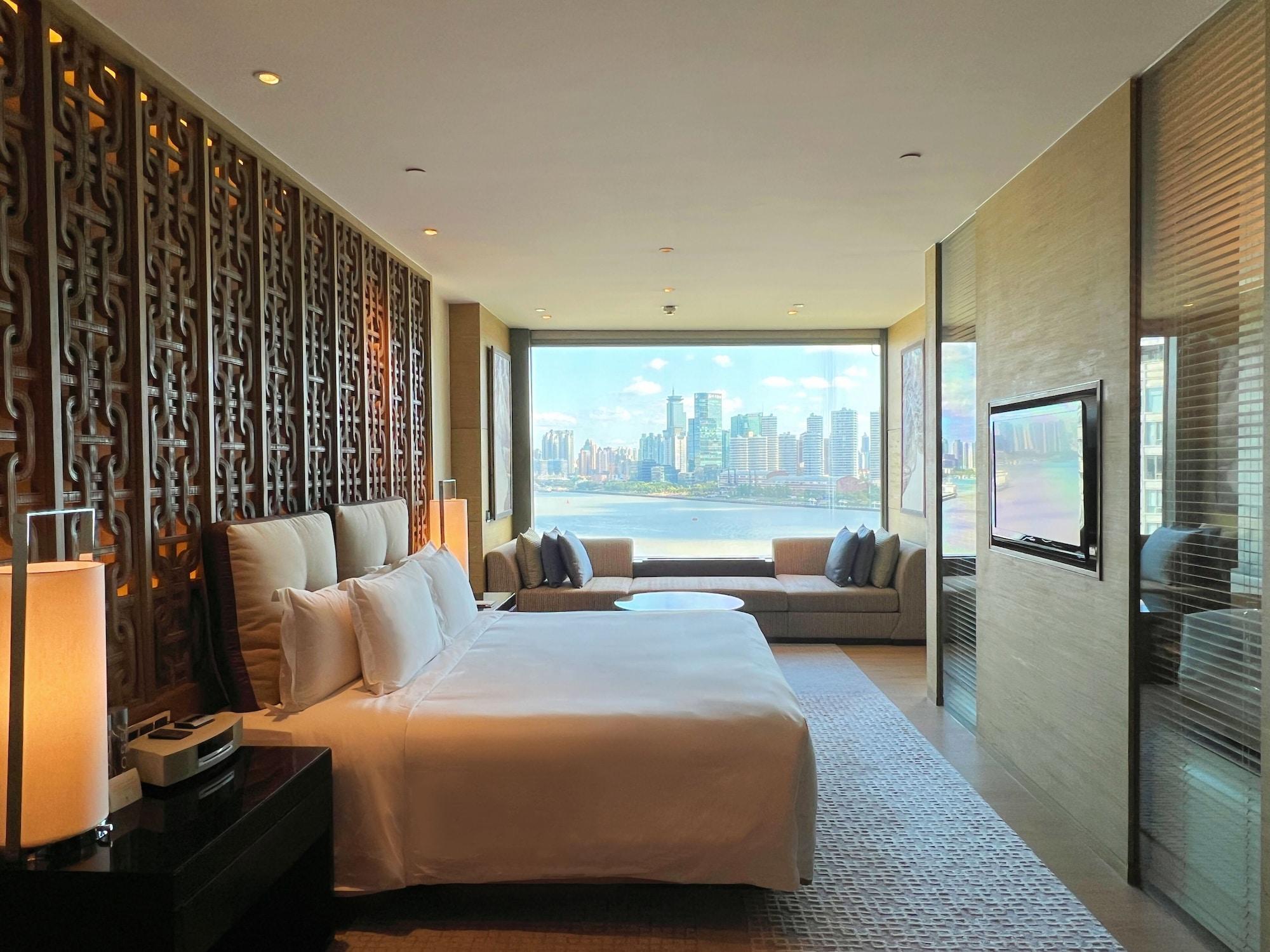 Riverside Suite