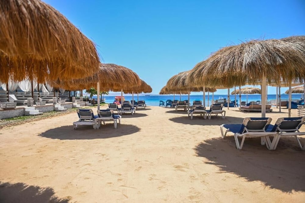 AJIRA Bay Hotel Hurghada Marina Hotel 55/63