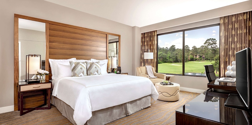 The Woodlands Resort, Curio Collection by Hilton 2/38