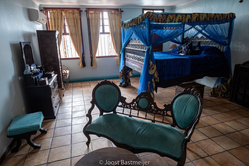 Zanzibar Palace Hotel 66/75