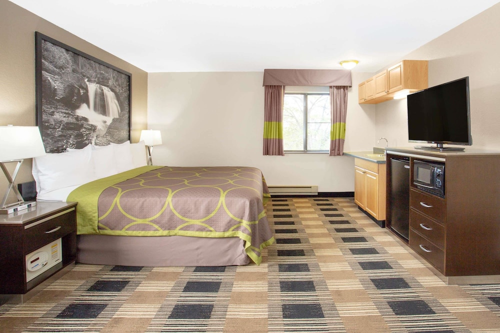 Super 8 by Wyndham Billings MT 34/52