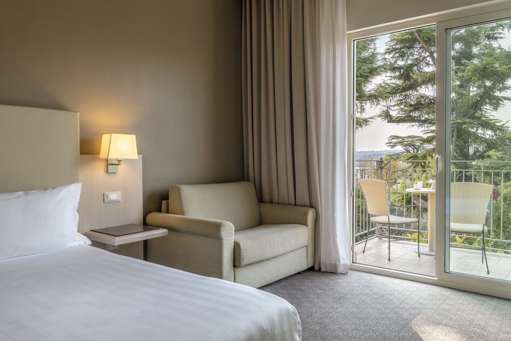 Villa Rosa Hotel 24/65
