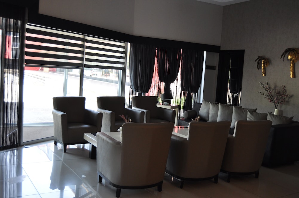 Orty Airport Hotel 40/63