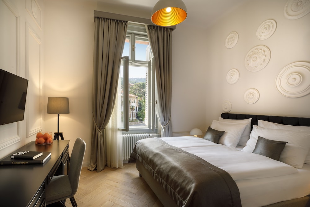 Hotel Imperial 8/50