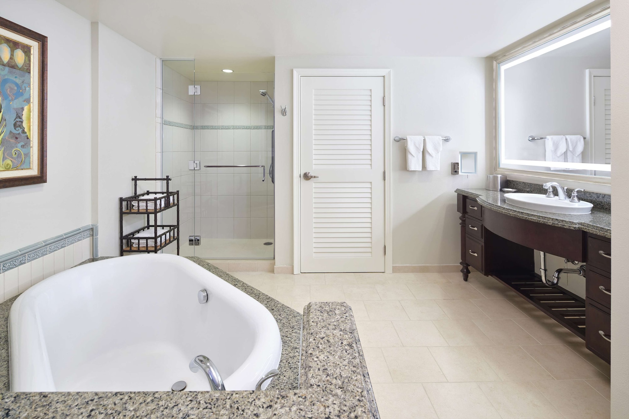 2 Bedrooms, Suite, 2 King Beds, 2 King Beds or King Bed, Partial Ocean View, Balcony