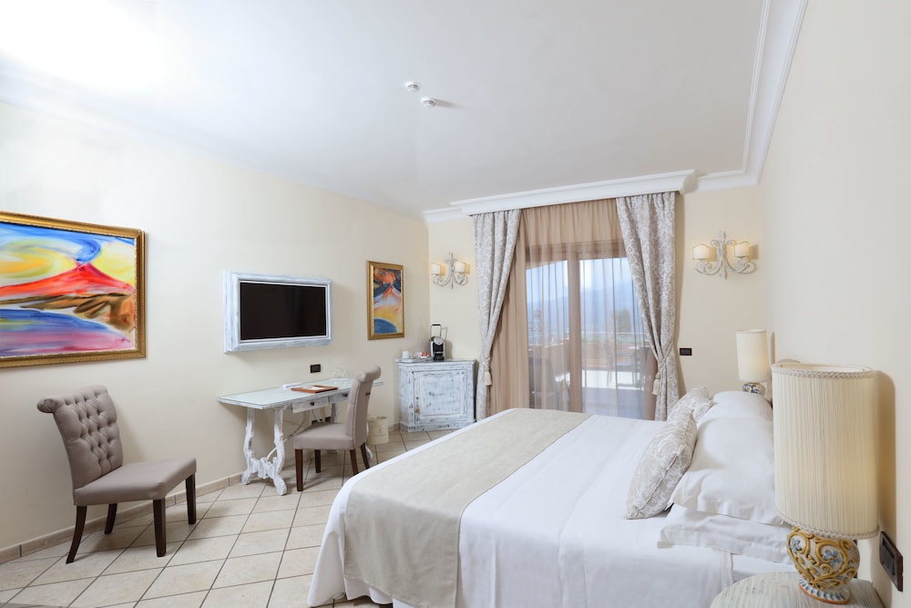 JUNIOR SUITE, STUDIO