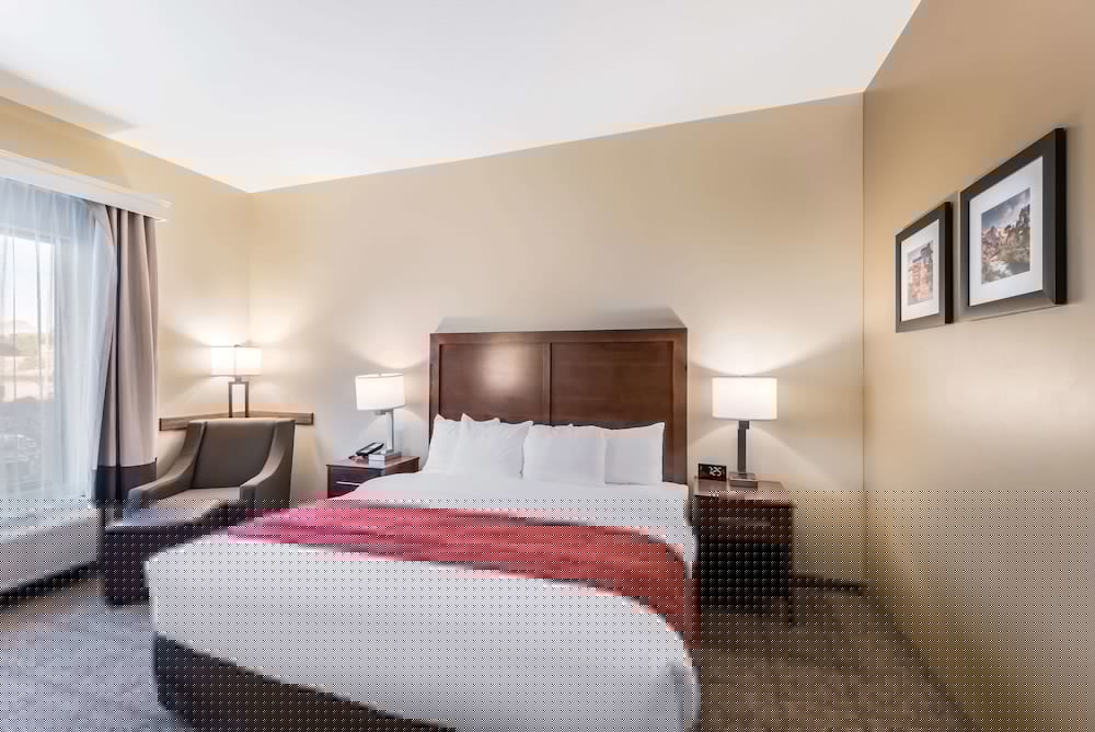 Comfort Inn & Suites Zion Park Area 12/47