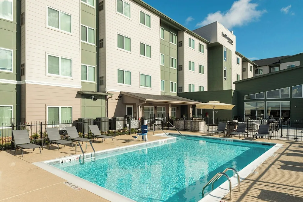 Residence Inn by Marriott Pearland 31/34