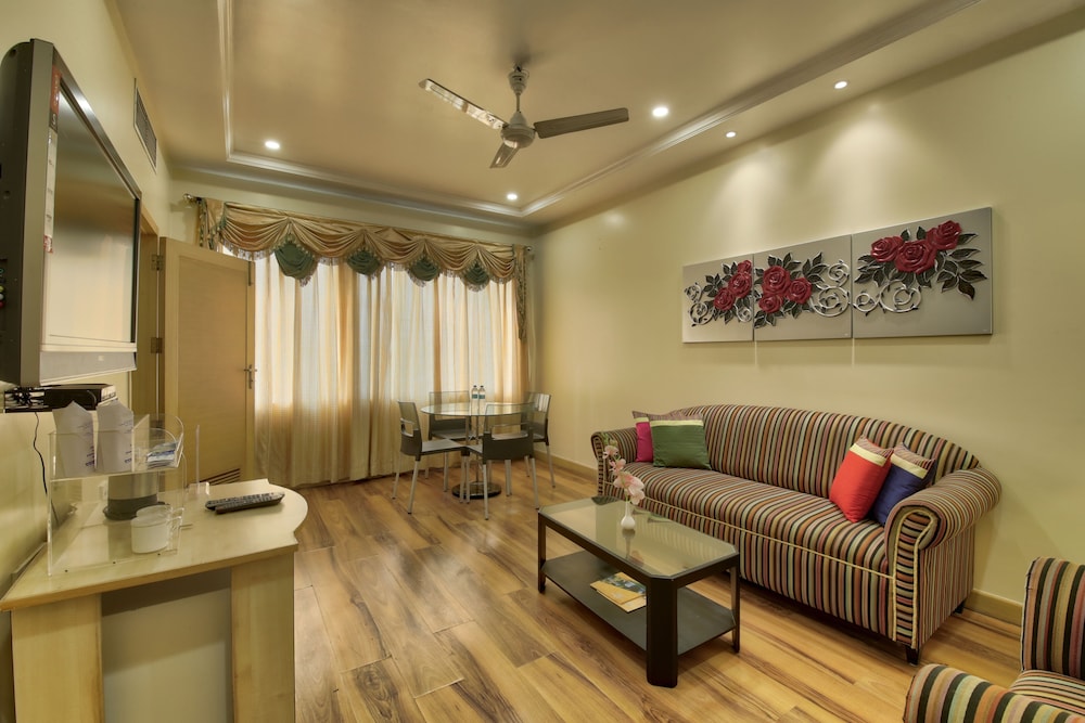 Vishwaratna Hotel 29/39