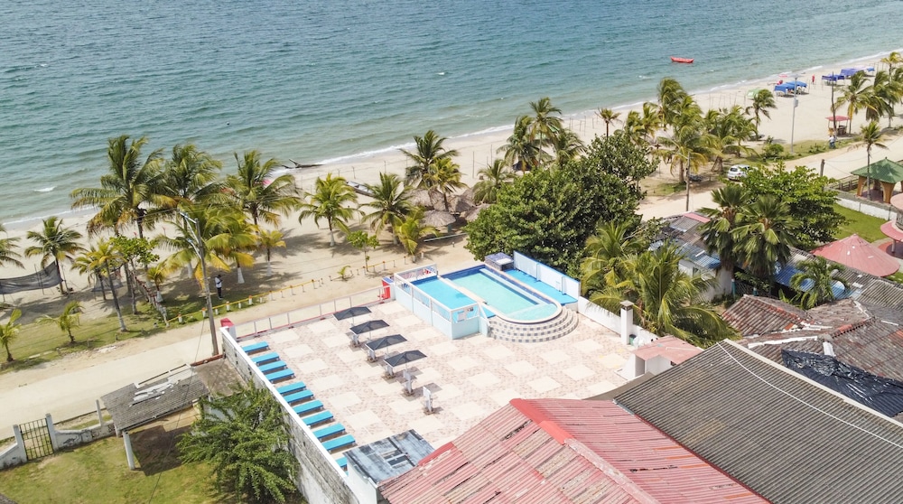 Hotel Playa Divina 53/58